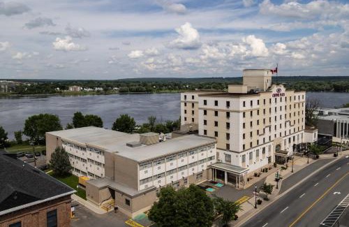 Downtown Hotel | Crowne Plaza Fredericton Lord Beaverbrook by IHG