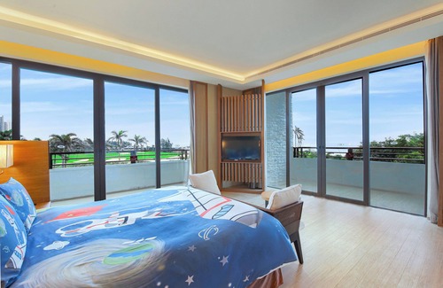 Jiangcheng District Hotel | Crowne Plaza Hailing Island by IHG