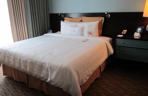 Glen Ellyn Hotel | Crowne Plaza Hotel Glen Ellyn/Lombard by IHG