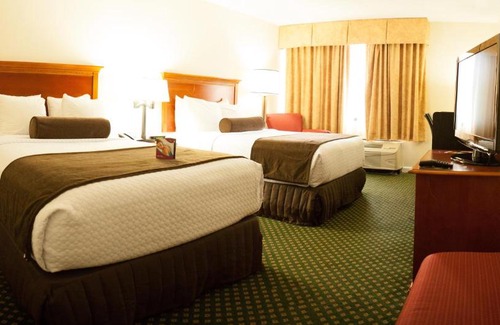 Hickory Hotel | Crowne Plaza Hotel Hickory by IHG