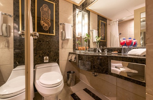 Changning Hotel | Crowne Plaza Hotel Shanghai by IHG