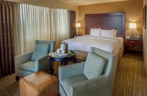 Bridgeton Hotel | Crowne Plaza Hotel St. Louis Airport by IHG