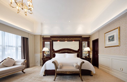 Dongmen Hotel | Crowne Plaza Hotel & Suites Landmark Shenzhen by IHG