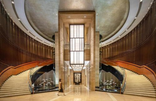 Huizhou Hotel | Crowne Plaza Huizhou by IHG