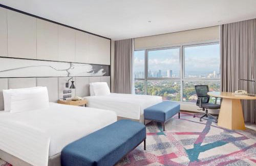 Ortigas Center Hotel | Crowne Plaza Manila Galleria by IHG