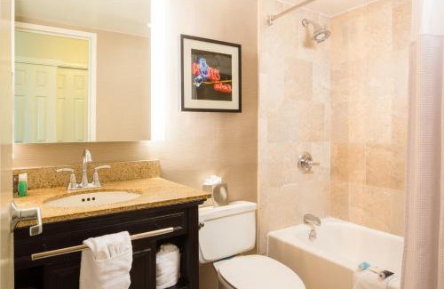 Pinch District Hotel | Crowne Plaza Memphis Downtown by IHG