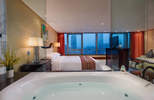 Liangxi District Hotel | Crowne Plaza Wuxi City Center by IHG