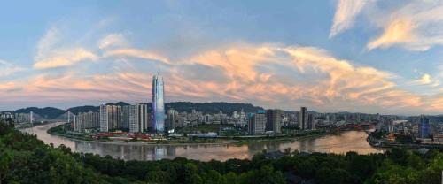 Cuiping District Hotel | Crowne Plaza Yibin by IHG