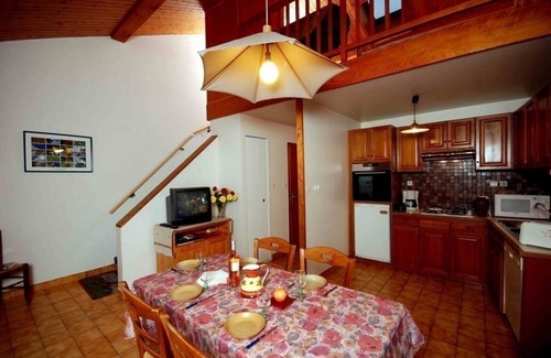 Les Allues House | CRUCÉ HOUSE 1ST FLOOR