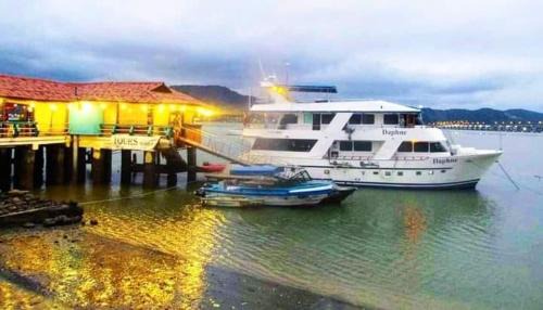 Bahia de Caraquez Boat Rental | Cruise Ship Southern Star At Dock Only