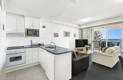 Labrador Apartment | Crystal Bay on the Broadwater