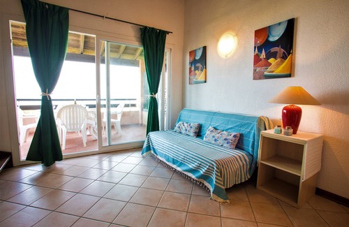 Ghisonaccia Resort | Crystal clear sea water - apartments, studio with AC