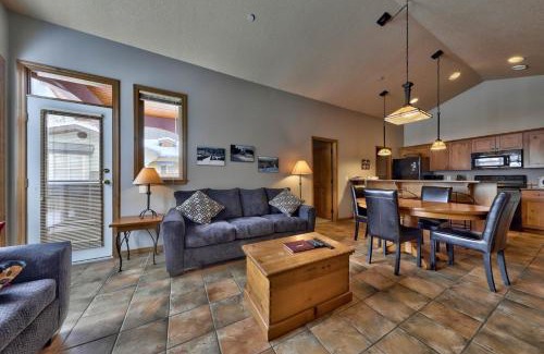 Sun Peaks Apartment | Crystal Forest #72 By Bear Country