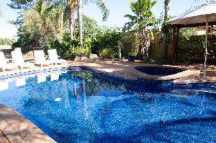 Lavington Hotel | Crystal Fountain Motel Albury