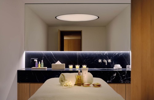 St. Moritz Hotel | Crystal Hotel