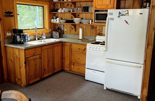 Frankfort Cottage | Crystal Lake Cozy, Quiet Cottage with large beachfront and lawn