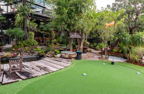 Nai Mueang Hotel | Crystal Resort Korat