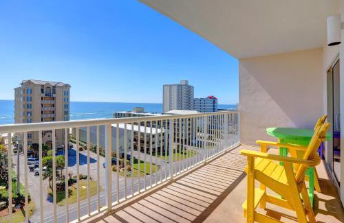 Coffeyville House | Crystal Tower 706