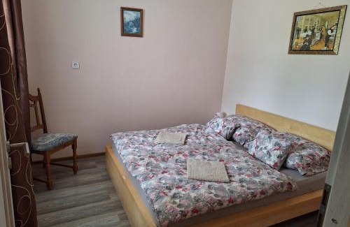 Cserkeszolo Apartment | Cserke Holdfény Apartman