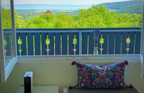 Balatoncsicso Apartment | Csicsóka Panoráma Apartman