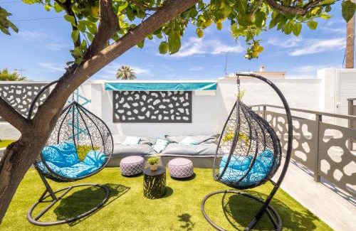 Churriana Villa | Cubo's Cozy & Modern Sol de Malaga