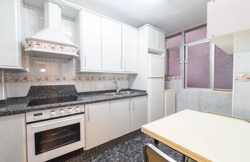Parque Ayala Apartment | Cubo's Evy Malaga Apartment /urban /free wifi /air conditioning