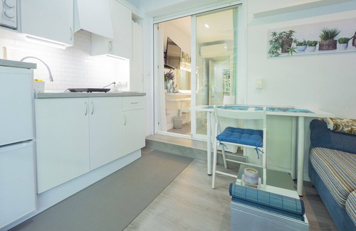 Benalmadena Costa Bed & Breakfast | Cubo's Poseidon Apartment 3 & Pool/room/air conditioning/community pool/free wifi