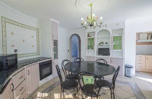 Pinos de Alhaurin Villa | Cubo's Villa Pino Verde/air conditioning/free wifi/sports activities