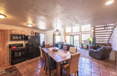 Cuchara Bed & Breakfast | Cucharas River B&B