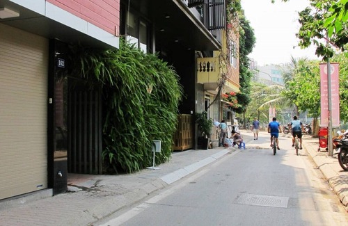 Yen Phu Apartment | Cucku Yen Hoa - Watermelon room