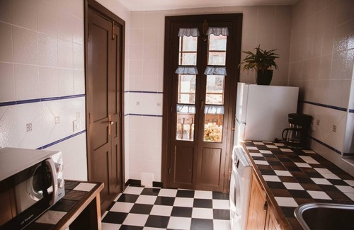 Poo Apartment | Cuelebre. Rural Apartment. 900 m from Poo beach