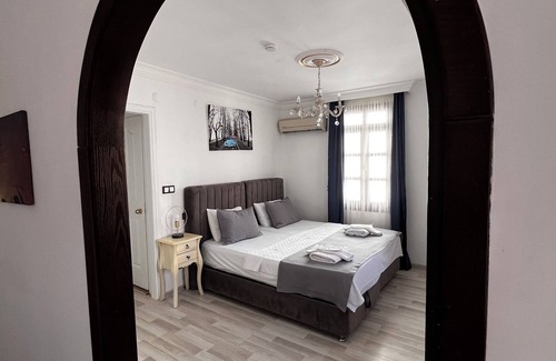Ayvalik House | Cunda Palace