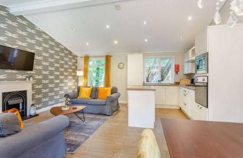 Churchill House | Cupid's Lodge