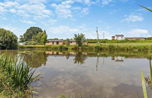 Hereford House | Curlews Rest at Canon Bridge Fishery
