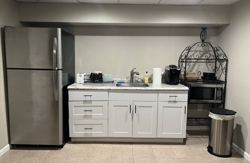 Dix Hills Apartment | CURRENTLY UNAVAILABLE