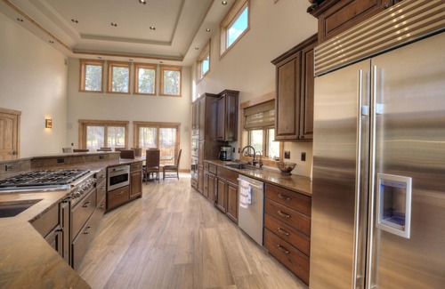 Timber Trail House | Custom 6 Bedroom Ski-in/Ski-out Home with the highest amenities!