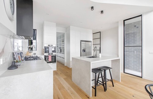 Moonee Ponds House | Custom built Designer Indoor Outdoor Urban Oasis