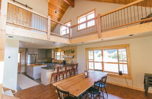 Leavenworth House | Custom built home on 5 private acres, unobstructed views, and a hot tub.