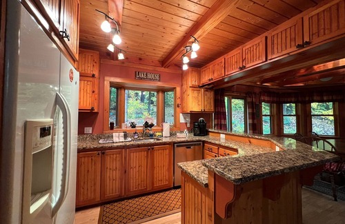Newbury House | Custom vacation home with expansive outdoor entertaining spaces