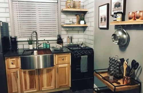Santa Rita Apartment | Cut Bank Studio #7 near Glacier National Park!