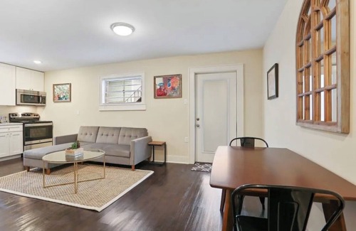 South 7th Ward Apartment | Cute 1bed steps from French Q, Bourbon St and Jazz venues
