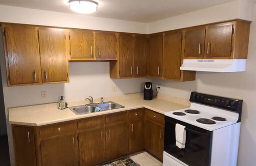 Neenah Apartment | Cute and Comfortable!