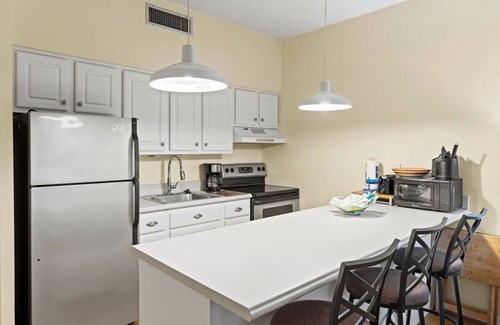 Shell Harbor Condo | Cute and Comfy Retreat on Sanibel Island, Pool, Bikes