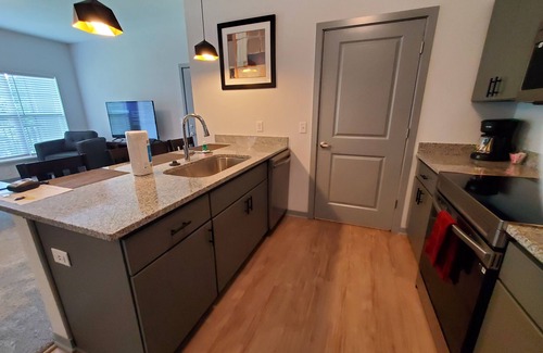 Canal Winchester Apartment | Cute, Comfy in Canal w/view!