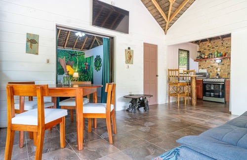 Ojochal House | Cute. Cozy. Private. Pool. Ojochal.