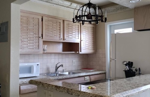 Pompano Beach Apartment | Cute, furnished apt for 2 people, 1 block from beach