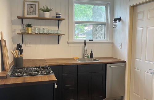 Clear Lake Cottage | Cute little cottage on South Shore just steps from city beach and downtown.