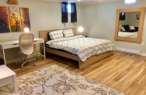 Keewaydin Apartment | Cute one bedroom by Airport