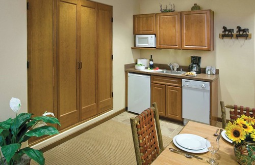 Taos Condo | CW Taos Resort | Three 1BR/1BA Suites