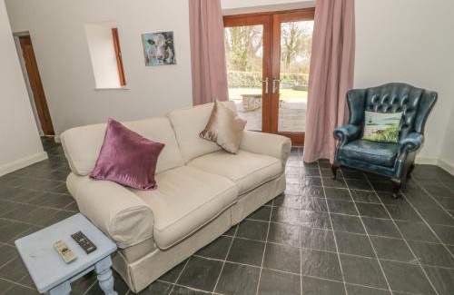 Penmon House | Cwt Blawd